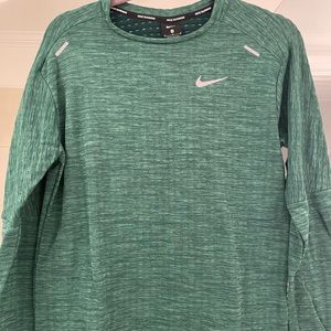 Nike running long sleeve top